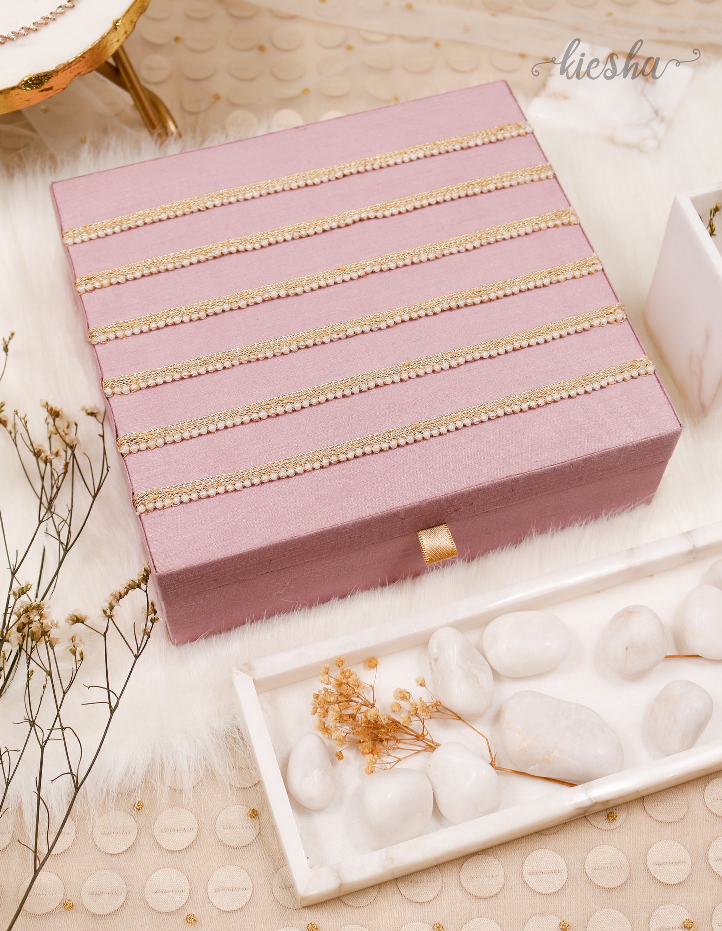 Earring Box