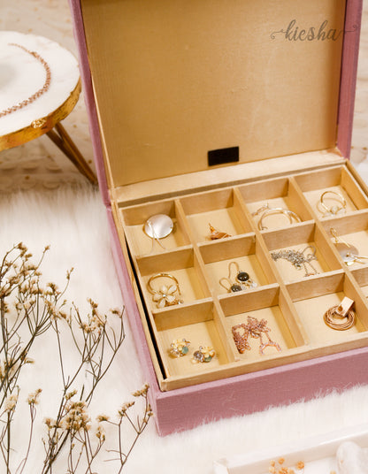 Earring Box