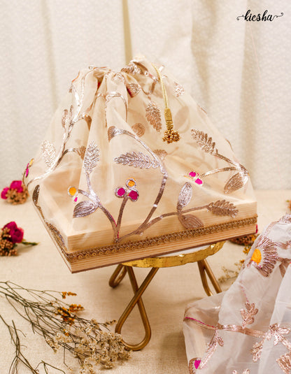 Organza Basket